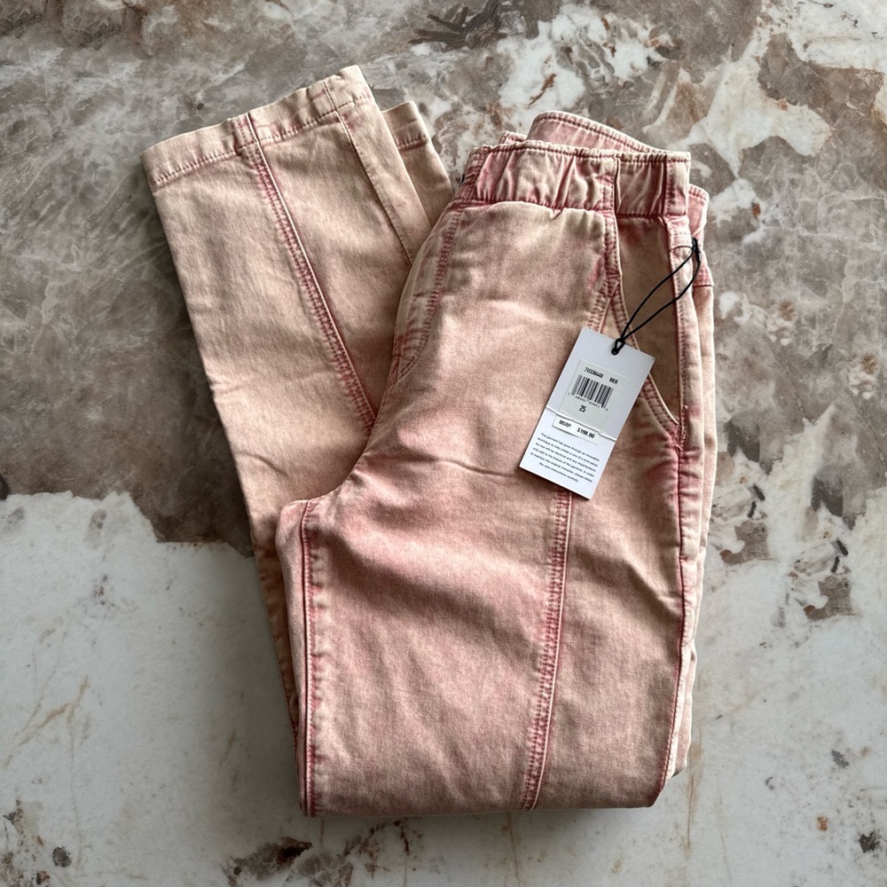 7 for All Mankind NWT Pink Jeans Size 25